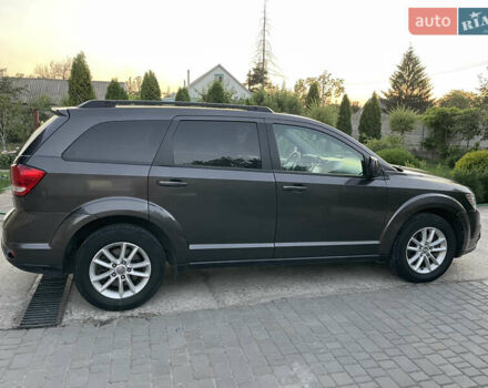 Серый Додж Джорни, объемом двигателя 2.4 л и пробегом 170 тыс. км за 12500 $, фото 3 на Automoto.ua