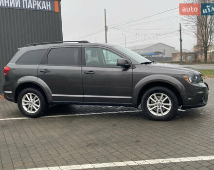 Серый Додж Джорни, объемом двигателя 3.6 л и пробегом 188 тыс. км за 9900 $, фото 2 на Automoto.ua