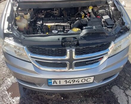 Серый Додж Джорни, объемом двигателя 2.4 л и пробегом 230 тыс. км за 9999 $, фото 4 на Automoto.ua