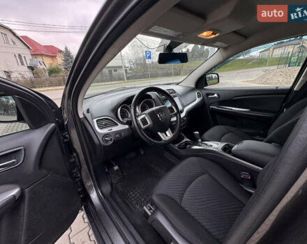 Серый Додж Джорни, объемом двигателя 2.4 л и пробегом 141 тыс. км за 10500 $, фото 38 на Automoto.ua