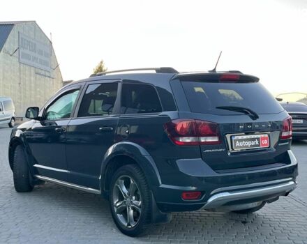 Серый Додж Джорни, объемом двигателя 2.4 л и пробегом 170 тыс. км за 10590 $, фото 8 на Automoto.ua