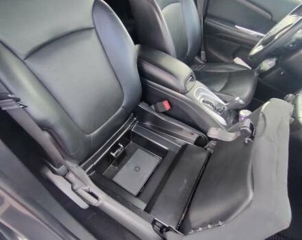 Серый Додж Джорни, объемом двигателя 3.6 л и пробегом 172 тыс. км за 15999 $, фото 12 на Automoto.ua