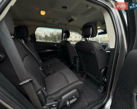 Серый Додж Джорни, объемом двигателя 2.4 л и пробегом 141 тыс. км за 10500 $, фото 47 на Automoto.ua