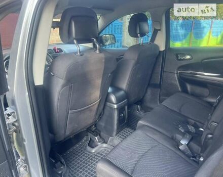 Серый Додж Джорни, объемом двигателя 2.36 л и пробегом 170 тыс. км за 11000 $, фото 7 на Automoto.ua