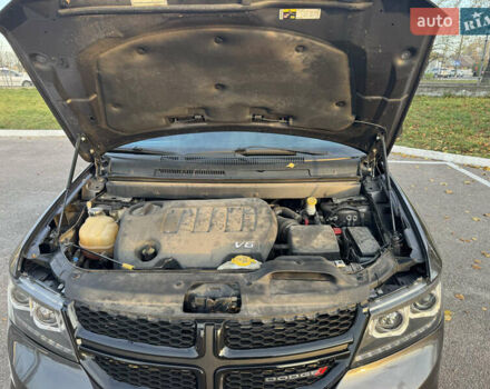 Серый Додж Джорни, объемом двигателя 3.6 л и пробегом 139 тыс. км за 13950 $, фото 81 на Automoto.ua