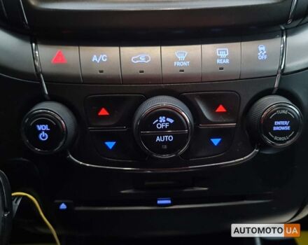 Серый Додж Джорни, объемом двигателя 3.6 л и пробегом 270 тыс. км за 11990 $, фото 13 на Automoto.ua