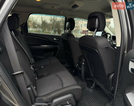 Серый Додж Джорни, объемом двигателя 2.4 л и пробегом 141 тыс. км за 10500 $, фото 46 на Automoto.ua