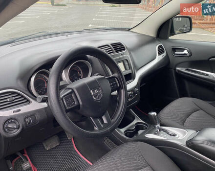 Серый Додж Джорни, объемом двигателя 3.6 л и пробегом 188 тыс. км за 9900 $, фото 12 на Automoto.ua