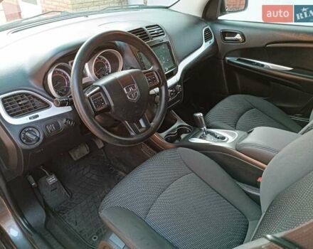 Серый Додж Джорни, объемом двигателя 3.6 л и пробегом 101 тыс. км за 14600 $, фото 14 на Automoto.ua