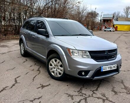 Серый Додж Джорни, объемом двигателя 2.4 л и пробегом 206 тыс. км за 11900 $, фото 3 на Automoto.ua