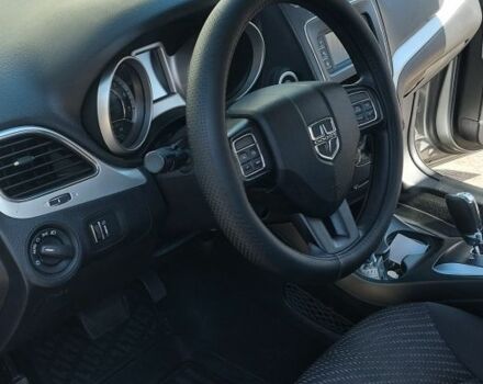 Серый Додж Джорни, объемом двигателя 2.4 л и пробегом 230 тыс. км за 9999 $, фото 6 на Automoto.ua