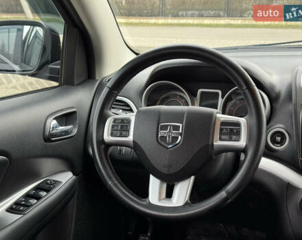 Серый Додж Джорни, объемом двигателя 2.4 л и пробегом 141 тыс. км за 10500 $, фото 45 на Automoto.ua