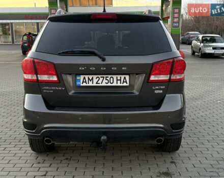 Сірий Додж Джорні, об'ємом двигуна 3.6 л та пробігом 188 тис. км за 10200 $, фото 4 на Automoto.ua