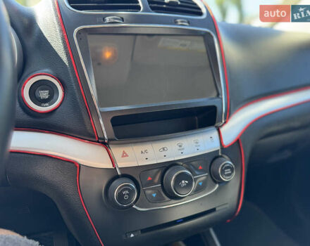 Серый Додж Джорни, объемом двигателя 3.6 л и пробегом 86 тыс. км за 13700 $, фото 10 на Automoto.ua