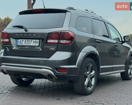 Додж Джорни 2016 в Днепре (Днепропетровске) на Automoto.ua Серый Додж Джорни, объемом двигателя 3.6 л и пробегом 201 тыс. км за 12999 $, фото 6 на Automoto.ua