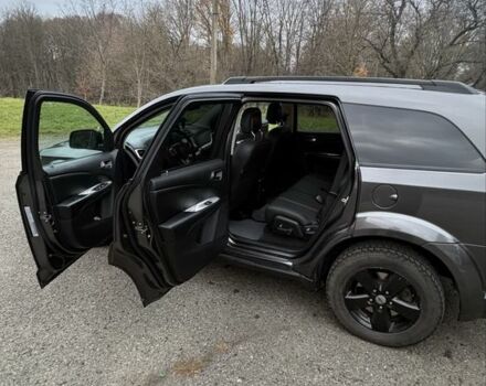 Серый Додж Джорни, объемом двигателя 2.4 л и пробегом 240 тыс. км за 11200 $, фото 10 на Automoto.ua