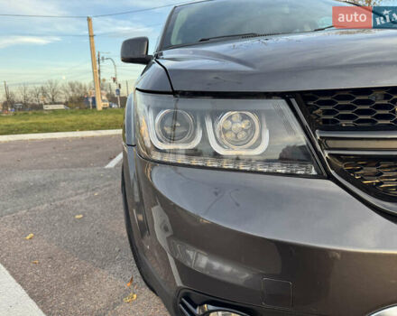 Серый Додж Джорни, объемом двигателя 3.6 л и пробегом 139 тыс. км за 13950 $, фото 86 на Automoto.ua