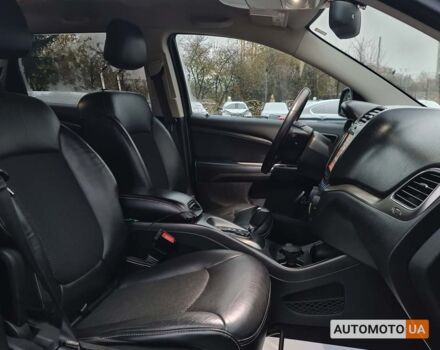 Серый Додж Джорни, объемом двигателя 3.6 л и пробегом 270 тыс. км за 11990 $, фото 8 на Automoto.ua