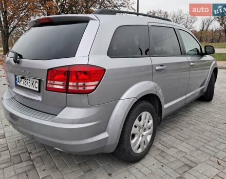 Серый Додж Джорни, объемом двигателя 2.36 л и пробегом 138 тыс. км за 12900 $, фото 4 на Automoto.ua