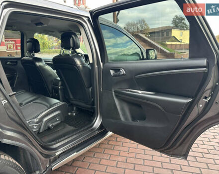 Додж Джорни 2016 в Днепре (Днепропетровске) на Automoto.ua Серый Додж Джорни, объемом двигателя 3.6 л и пробегом 201 тыс. км за 12999 $, фото 17 на Automoto.ua