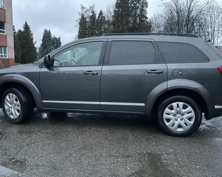 Серый Додж Джорни, объемом двигателя 2.4 л и пробегом 136 тыс. км за 10500 $, фото 7 на Automoto.ua