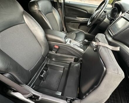 Серый Додж Джорни, объемом двигателя 3.6 л и пробегом 201 тыс. км за 12000 $, фото 17 на Automoto.ua