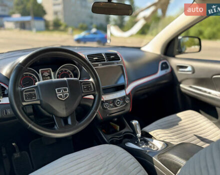 Серый Додж Джорни, объемом двигателя 3.6 л и пробегом 86 тыс. км за 13700 $, фото 8 на Automoto.ua