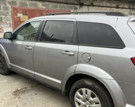 Сірий Додж Джорні, об'ємом двигуна 2.4 л та пробігом 209 тис. км за 8200 $, фото 15 на Automoto.ua