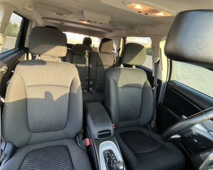 Серый Додж Джорни, объемом двигателя 2.36 л и пробегом 192 тыс. км за 12400 $, фото 17 на Automoto.ua