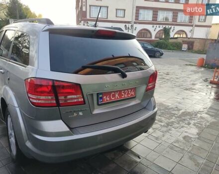 Серый Додж Джорни, объемом двигателя 2.4 л и пробегом 146 тыс. км за 10800 $, фото 5 на Automoto.ua