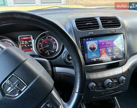 Серый Додж Джорни, объемом двигателя 2.36 л и пробегом 167 тыс. км за 10900 $, фото 2 на Automoto.ua