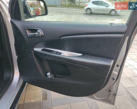 Серый Додж Джорни, объемом двигателя 2.4 л и пробегом 146 тыс. км за 10800 $, фото 13 на Automoto.ua