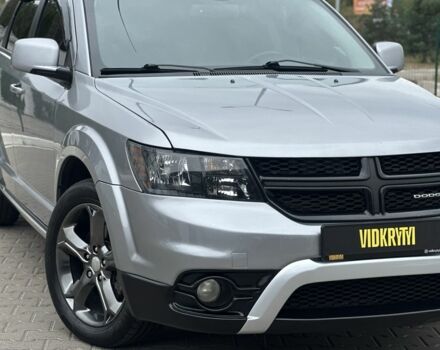 Серый Додж Джорни, объемом двигателя 3.6 л и пробегом 180 тыс. км за 13800 $, фото 3 на Automoto.ua