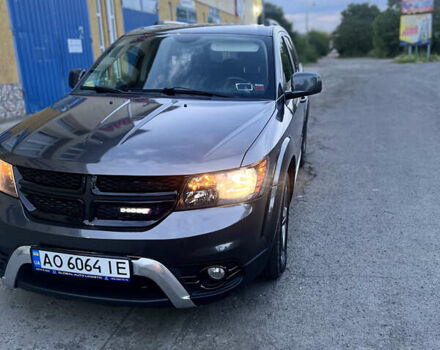Серый Додж Джорни, объемом двигателя 3.6 л и пробегом 221 тыс. км за 13600 $, фото 1 на Automoto.ua