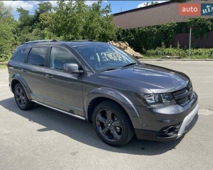 Сірий Додж Джорні, об'ємом двигуна 2.36 л та пробігом 182 тис. км за 11500 $, фото 4 на Automoto.ua