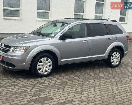 Серый Додж Джорни, объемом двигателя 2.4 л и пробегом 278 тыс. км за 10650 $, фото 1 на Automoto.ua