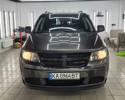 Серый Додж Джорни, объемом двигателя 2.36 л и пробегом 190 тыс. км за 14500 $, фото 1 на Automoto.ua