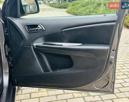 Серый Додж Джорни, объемом двигателя 2.36 л и пробегом 165 тыс. км за 10999 $, фото 21 на Automoto.ua