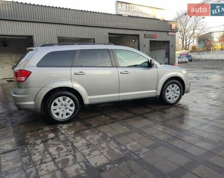 Серый Додж Джорни, объемом двигателя 2.4 л и пробегом 146 тыс. км за 10800 $, фото 3 на Automoto.ua