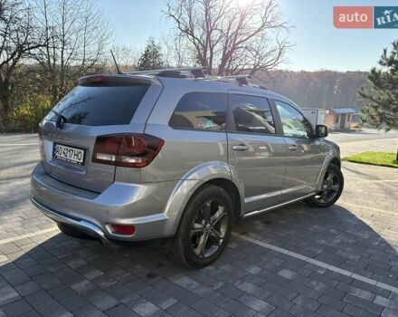 Серый Додж Джорни, объемом двигателя 2.36 л и пробегом 167 тыс. км за 10900 $, фото 9 на Automoto.ua