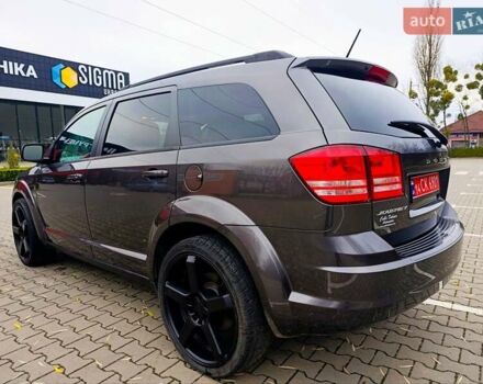 Сірий Додж Джорні, об'ємом двигуна 2.4 л та пробігом 153 тис. км за 10999 $, фото 7 на Automoto.ua