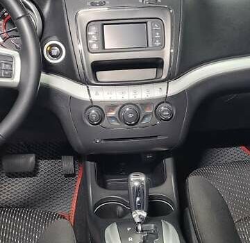 Серый Додж Джорни, объемом двигателя 2.36 л и пробегом 190 тыс. км за 14500 $, фото 23 на Automoto.ua