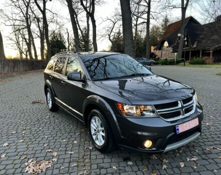 Серый Додж Джорни, объемом двигателя 2.4 л и пробегом 117 тыс. км за 10200 $, фото 7 на Automoto.ua