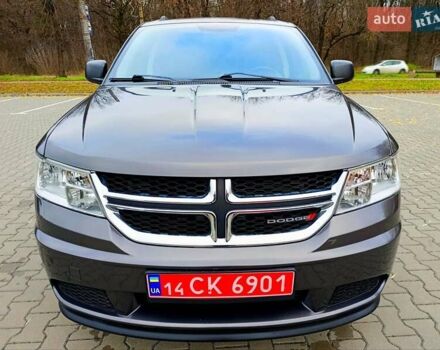 Сірий Додж Джорні, об'ємом двигуна 2.4 л та пробігом 153 тис. км за 10999 $, фото 3 на Automoto.ua