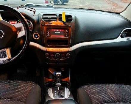 Серый Додж Джорни, объемом двигателя 2.4 л и пробегом 180 тыс. км за 11500 $, фото 6 на Automoto.ua