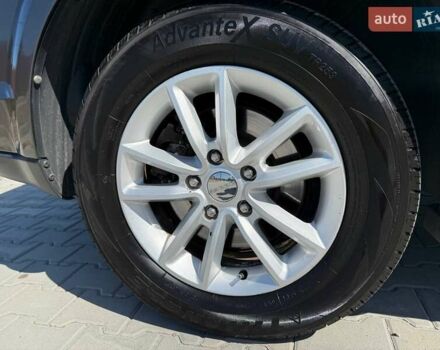 Серый Додж Джорни, объемом двигателя 3.6 л и пробегом 159 тыс. км за 15400 $, фото 7 на Automoto.ua