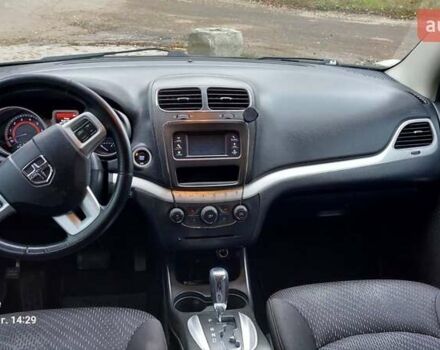 Серый Додж Джорни, объемом двигателя 2.36 л и пробегом 221 тыс. км за 11700 $, фото 4 на Automoto.ua