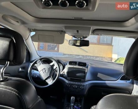 Серый Додж Джорни, объемом двигателя 2.36 л и пробегом 167 тыс. км за 10900 $, фото 1 на Automoto.ua