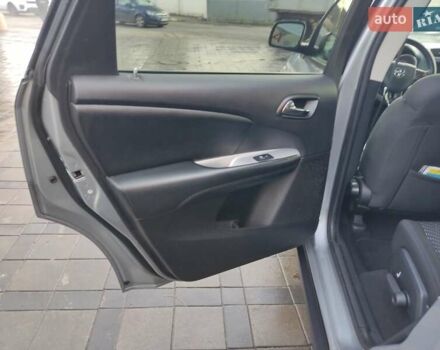 Серый Додж Джорни, объемом двигателя 2.4 л и пробегом 146 тыс. км за 10800 $, фото 15 на Automoto.ua