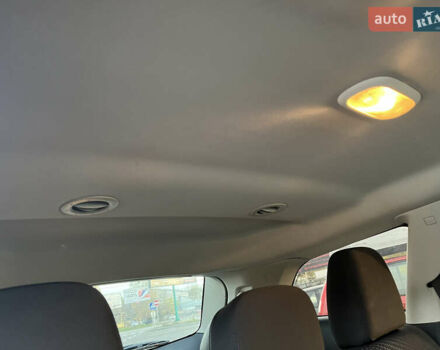 Серый Додж Джорни, объемом двигателя 2.4 л и пробегом 174 тыс. км за 10800 $, фото 19 на Automoto.ua